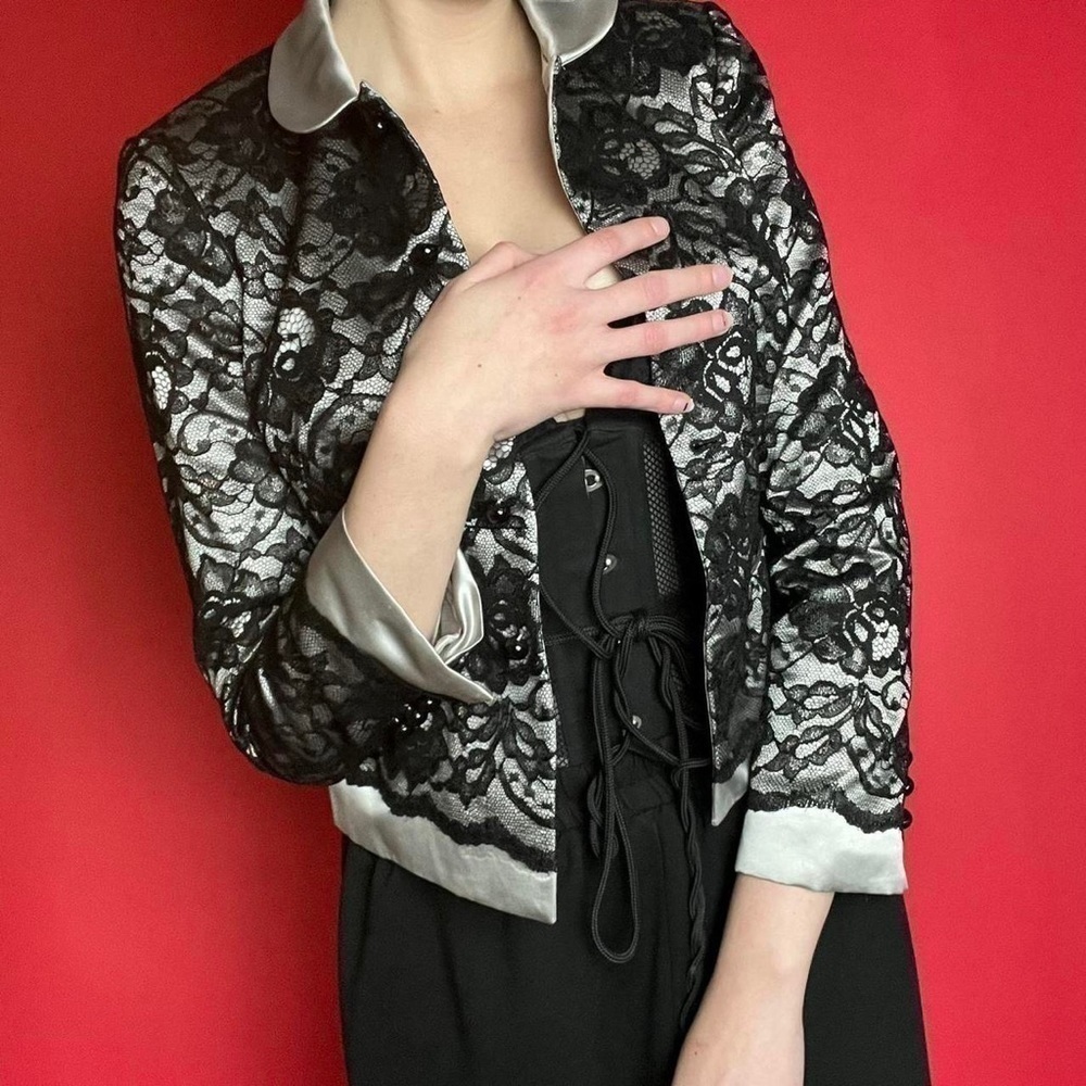 Black and silver lace blazer 🖤🤍​​​​​​​​​​​​​​​​​​​​​​​
